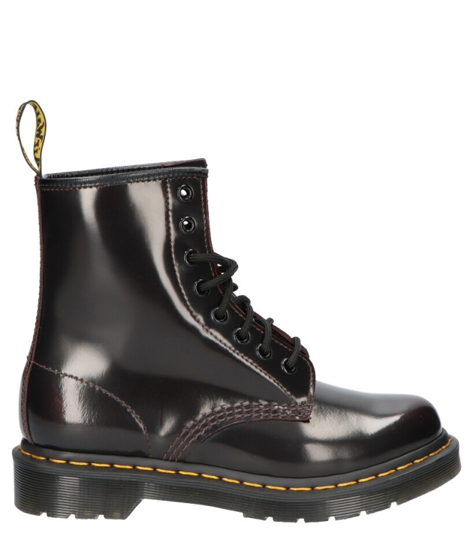 Dr. Martens veterboot <span>13661601.1460</span> 13661601.1460 rood - www.bremmerschoenen.pro - Bremmer Schoenen