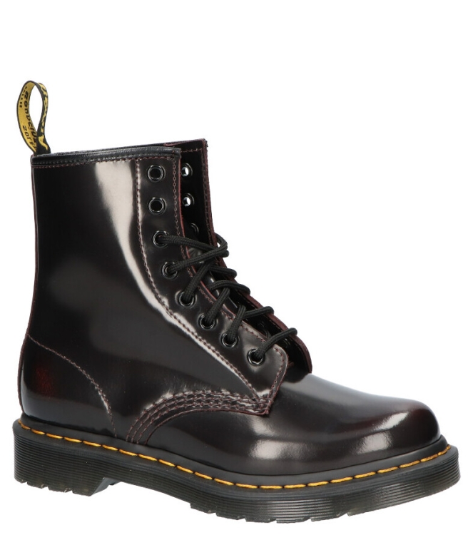Dr. Martens veterboot <span>13661601.1460</span> 13661601.1460 rood - www.bremmerschoenen.pro - Bremmer Schoenen