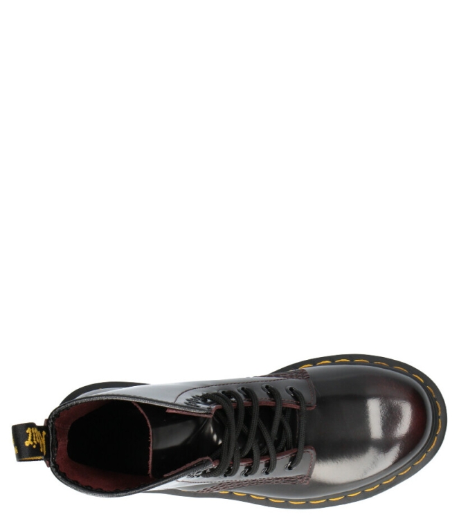 Dr. Martens veterboot <span>13661601.1460</span> 13661601.1460 rood - www.bremmerschoenen.pro - Bremmer Schoenen