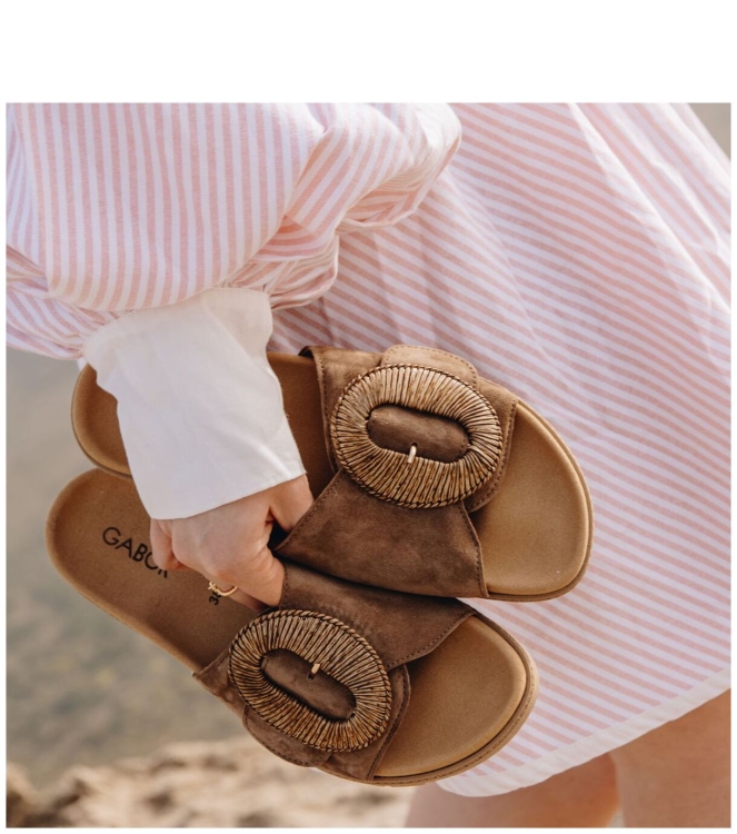 Gabor Gabor slipper <span>83.742.14</span> 14 peanut Gabor slipper <span>83.742.14</span> 83.742.14 beige - www.bremmerschoenen.pro - Bremmer Schoenen